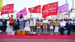 以健旺体魄、昂扬姿势投入到学校一流大学扶植